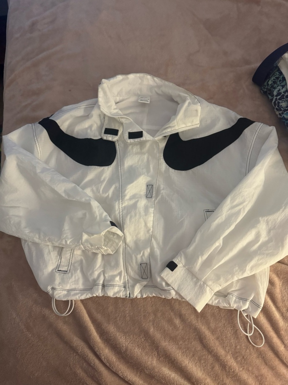 AUTHENTIC NIKE SPORTSWEAR WOMEN F/Z SWOOSH REPEL JACKET DD5584-100
